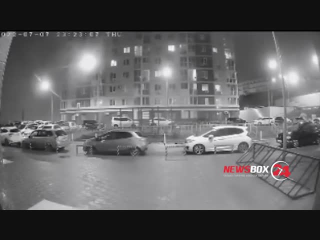 На Нейбута во Владивостоке мужчина выпал с 12 этажа