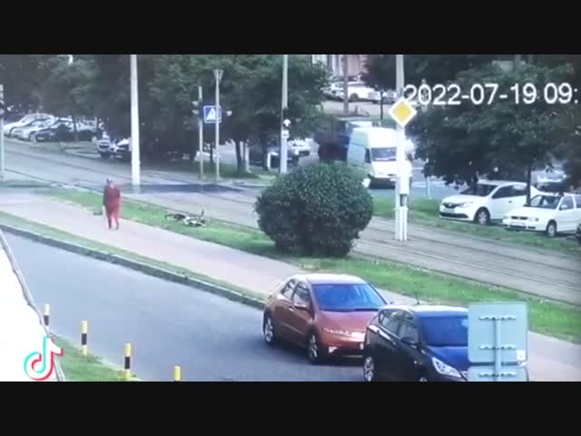 В Минске трамвай столкнулся с маршруткой