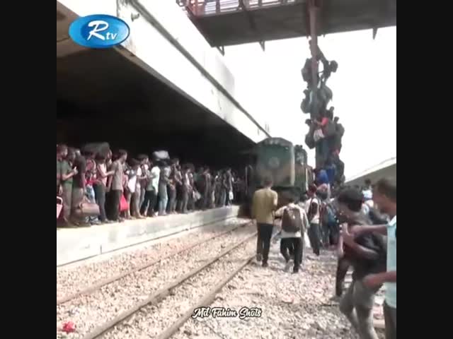 Поезд в Бангладеш