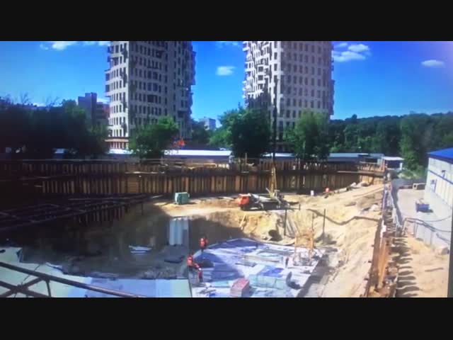 Строители остались без работы