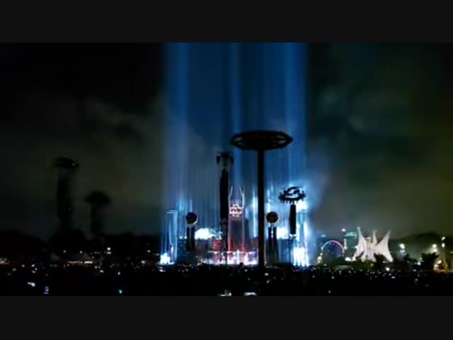 Фантастические световые эффекты на концерте Рамштайн в Монреале, Канада