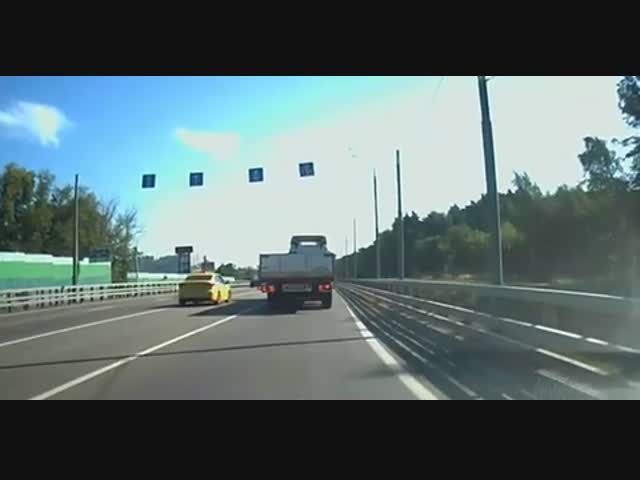 Лётчик на Минском шоссе