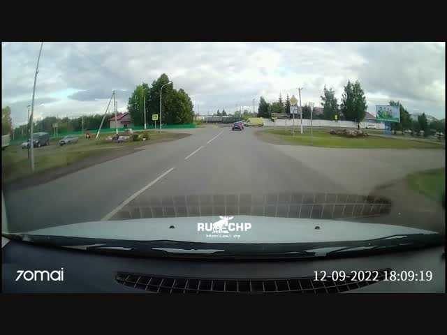 - Чё это было?!