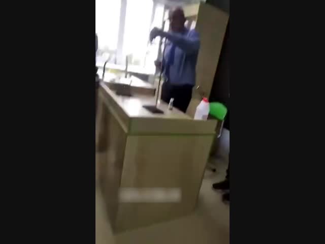 Бесстрашный учитель химии