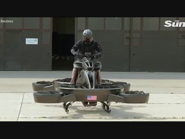 Первый в мире летающий мотоцикл