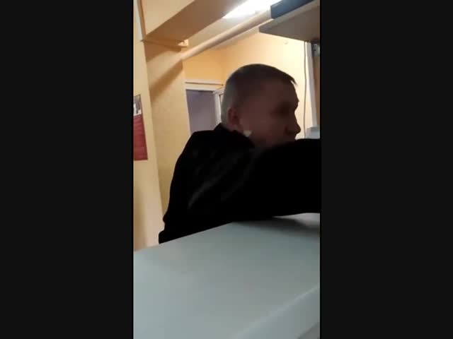 Быдло-охранник из Сыктывкара 