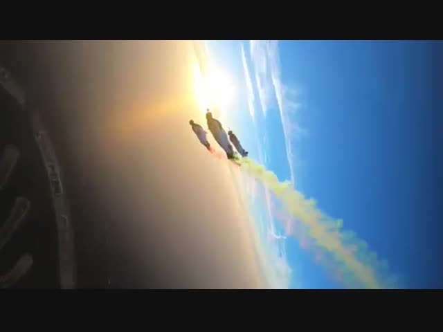 Теперь автомобили могут летать