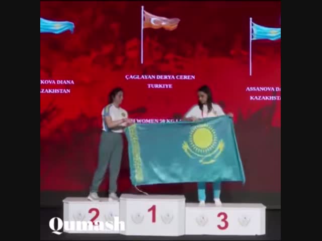 Казахские спортсменки выясняют отношения с турчанкой