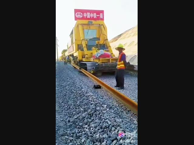 Как китайцы строят железные дороги
