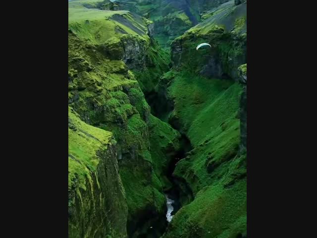 Каньон в Исландии