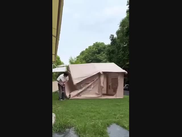 Надувной дом