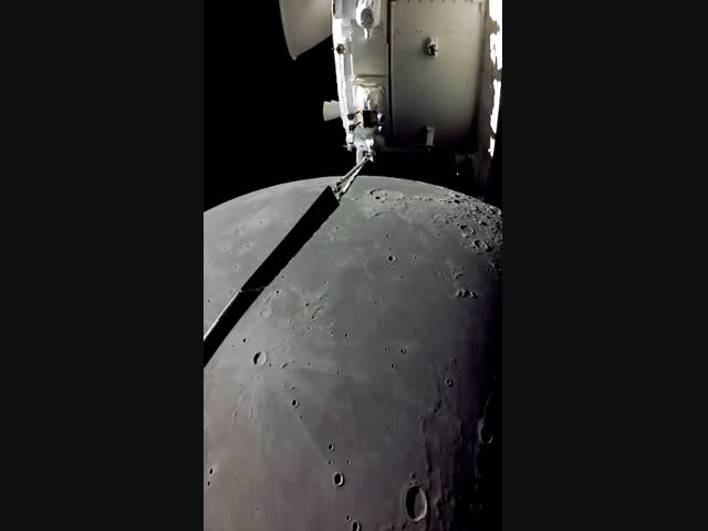 Видео Луны с близкого расстояния