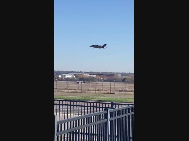 Неудачная посадка истребителя F35B lightning в Техасе