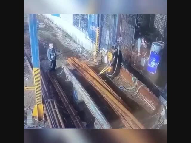 Захочешь жить, и не так прыгнешь