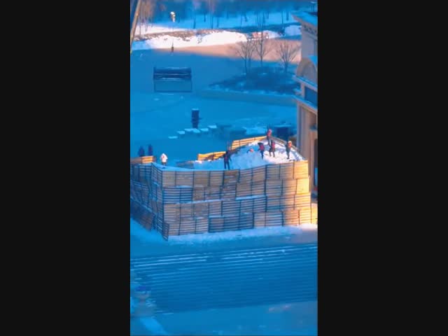 Наверное, так и пирамиды строили⁠⁠