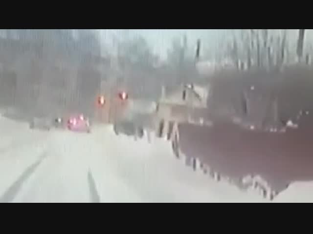 В автосервисе Бугульмы взорвался газовый баллон на машине