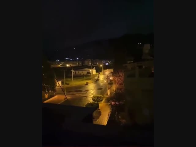 Момент ночного землетрясения в Хатае, Турция
