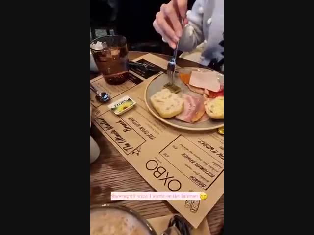 Сидишь, размазываешь масло на булку, а тут вон чего