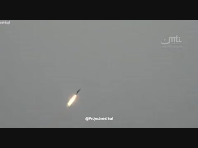 Иранцы испытали новую крылатую ракету Paveh с дальностью действия до 1650 км