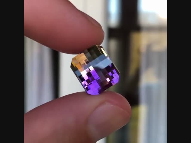 Аметрин в пиксельной огранке!