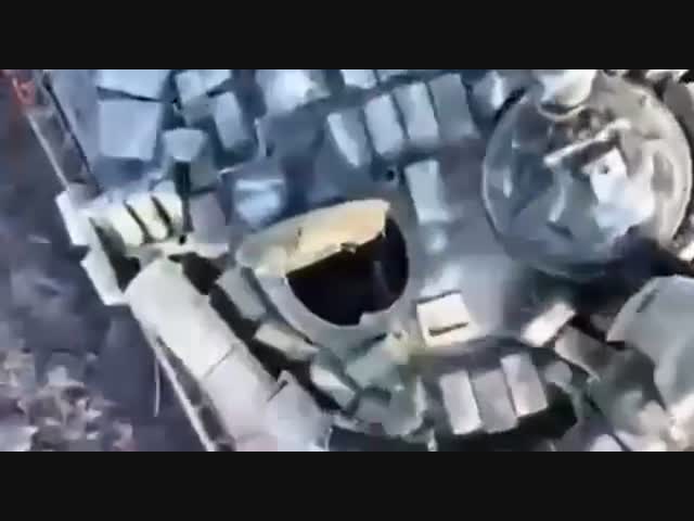 Кажется, без экипажа, но с боекомплектом