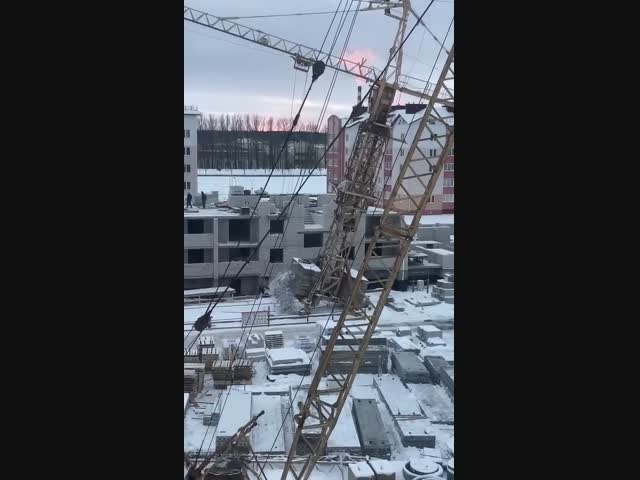 Неудачный день для крановщика