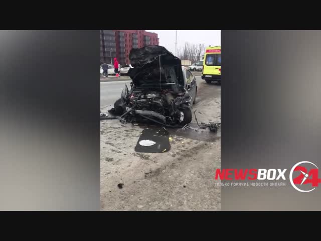 Массовая авария с пострадавшими на о.Русском попала на видео камеры наблюдения