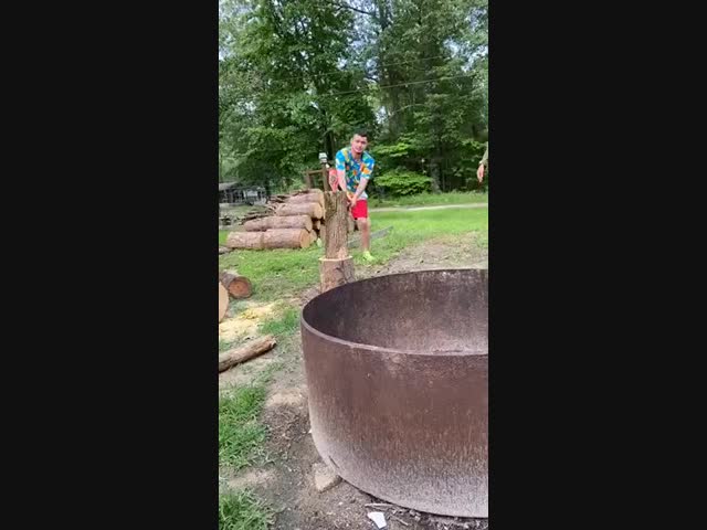 Удар ниже пояса