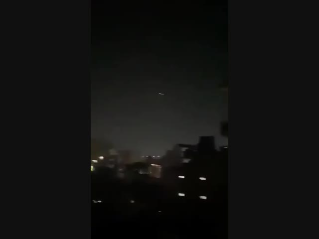 Самолет авиакомпании Flydubai загорелся в воздухе