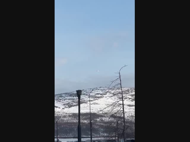 Военный самолёт потерпел крушение в Мурманской области