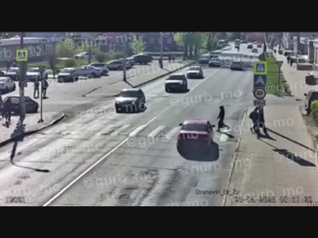 Перейти через дорогу - подвиг!