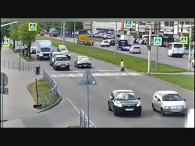 ДТП на пешеходном переходе в Калининграде