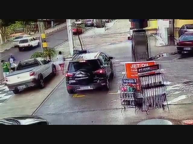 Водитель не заметил пешехода