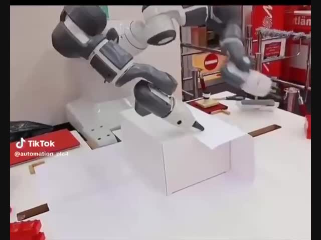 Робот-упаковщик