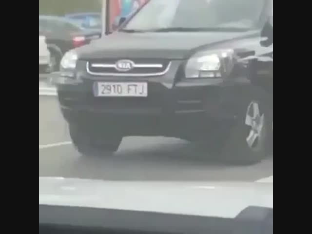 Драка, достойная фильмов Чарли Чаплина