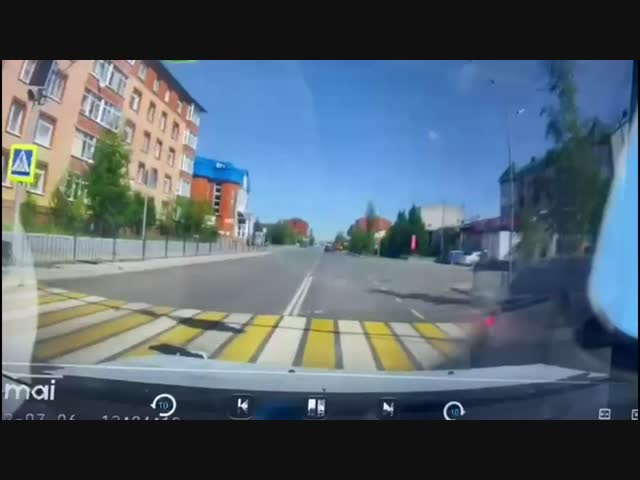 Не дали перейти дорогу