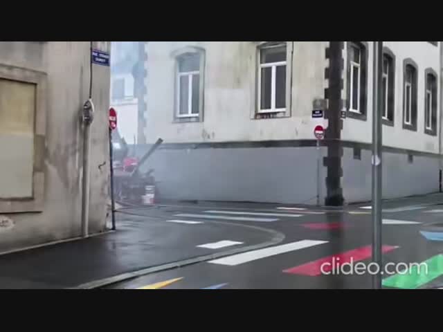 Французские полицейские споткнулись о растянутую леску