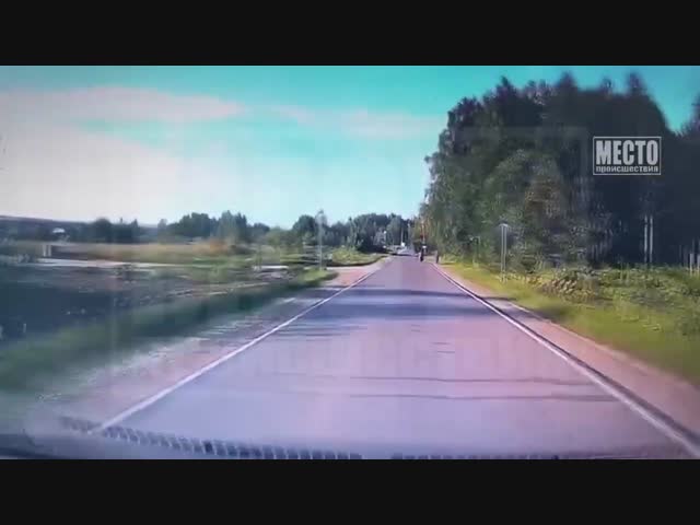 Юный мопедист выскочил под машину ДТП в Кстинино