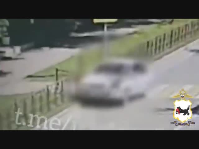 В Шелехове 17-летний водитель Toyota Corona Premio сбил девочку и проехал по ней