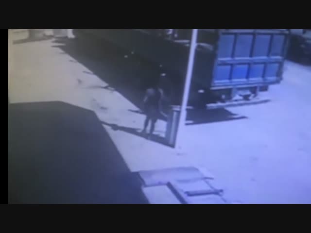 Железный дворник