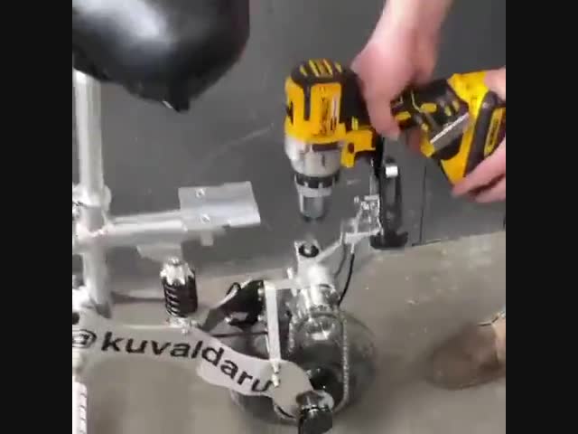 Шуруповертоцикл