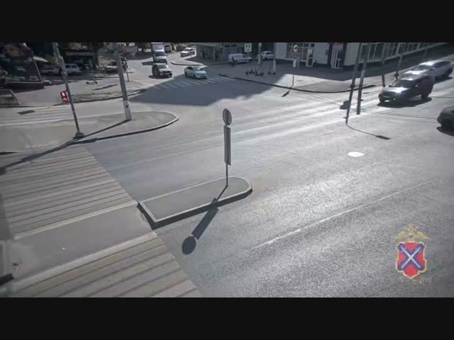 Очередной наезд электросамокатчика на пешехода в Москве