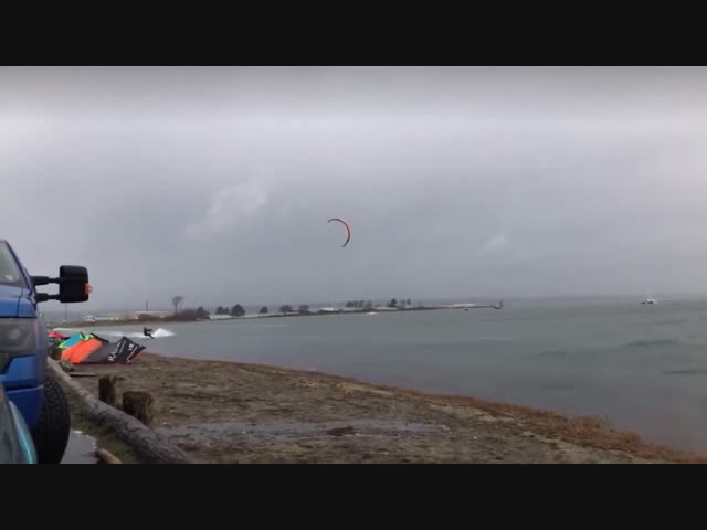 Удалось полетать и искупаться