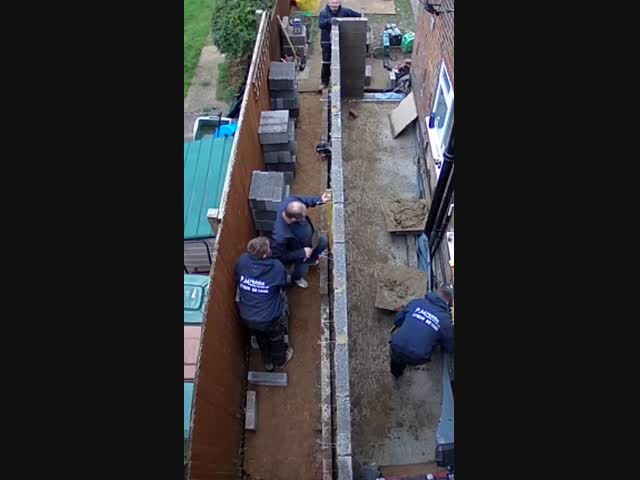 Горе-строители