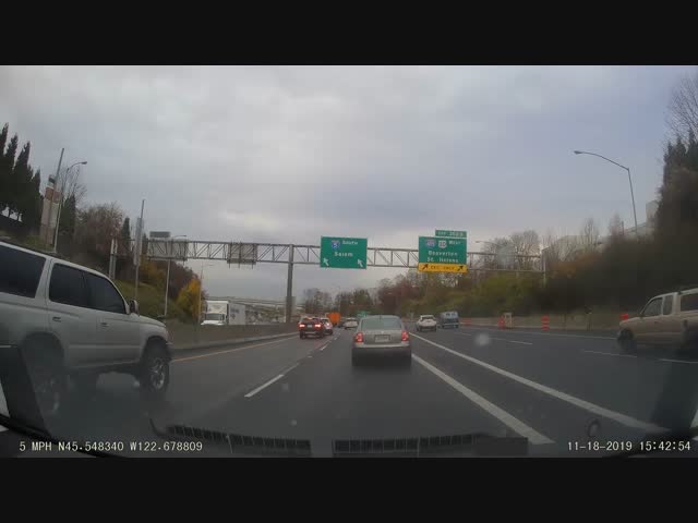 Американский шашечник попал в аварию