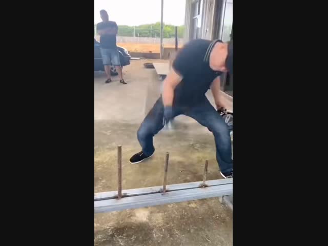 Испытание китайских защитных шлемов