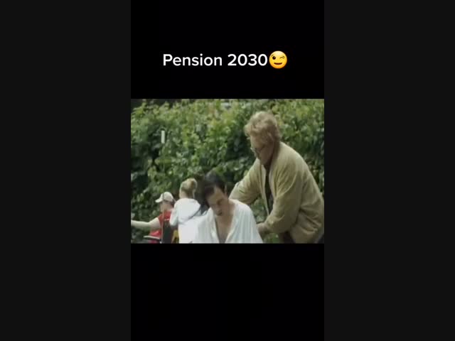 Неофициальная реклама Пенсионного Фонда РФ 