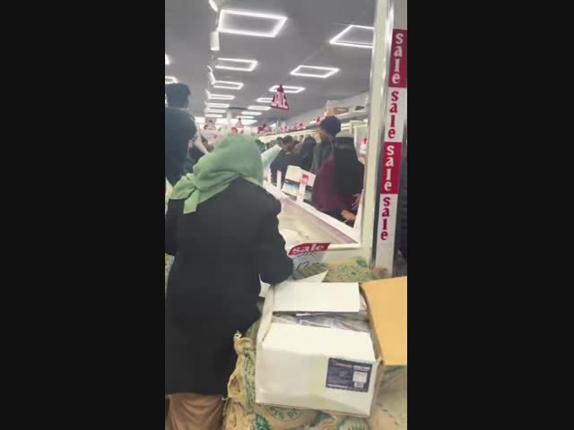 Простые британцы готовятся к Рождеству