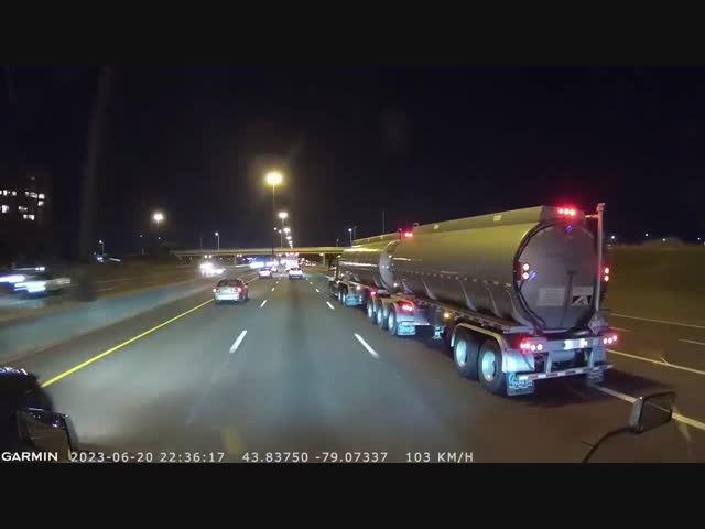 Огненное ДТП в Торонто, Канада