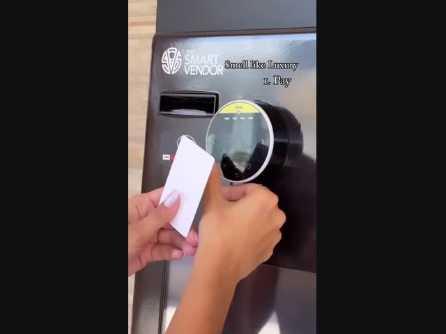 С жиру бесятся:)